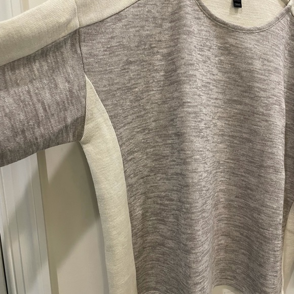 J.Crew Jaspe wool blend color block sweater/Gray+Cream/XS - Picture 4 of 10